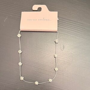 Elegant Silver Floral Necklace